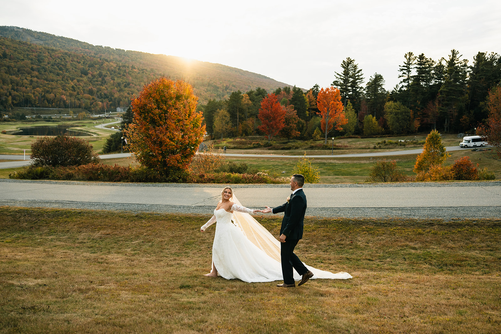 Bride and Groom portrait at Mount Washington Hotel